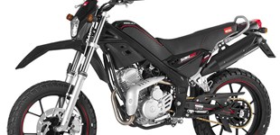 Rieju Tango 125 2018 vs Husqvarna Svartpilen 125 2023