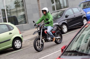 Rieju MRT SM 125 2018 - Bild 11