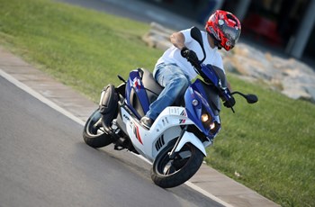 Rieju RS Sport 50 2018 - Bild 2 Rieju RS Sport 50 2018 - Bild 2