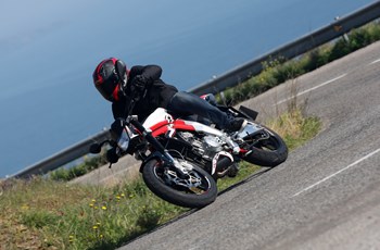 Rieju RS3 NKD 125 2018 - Bild 12