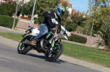 Rieju MRT Freejump 125 Supermoto 2018 - Bild 8