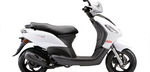 Derbi Boulevard 50 2018 vs Derbi Variant Sport 50 2T 2013