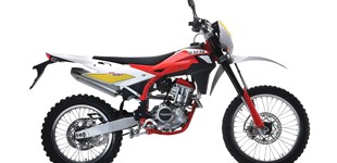 Malaguti XTM 125 Enduro 2020 vs SWM RS 125 R 2018