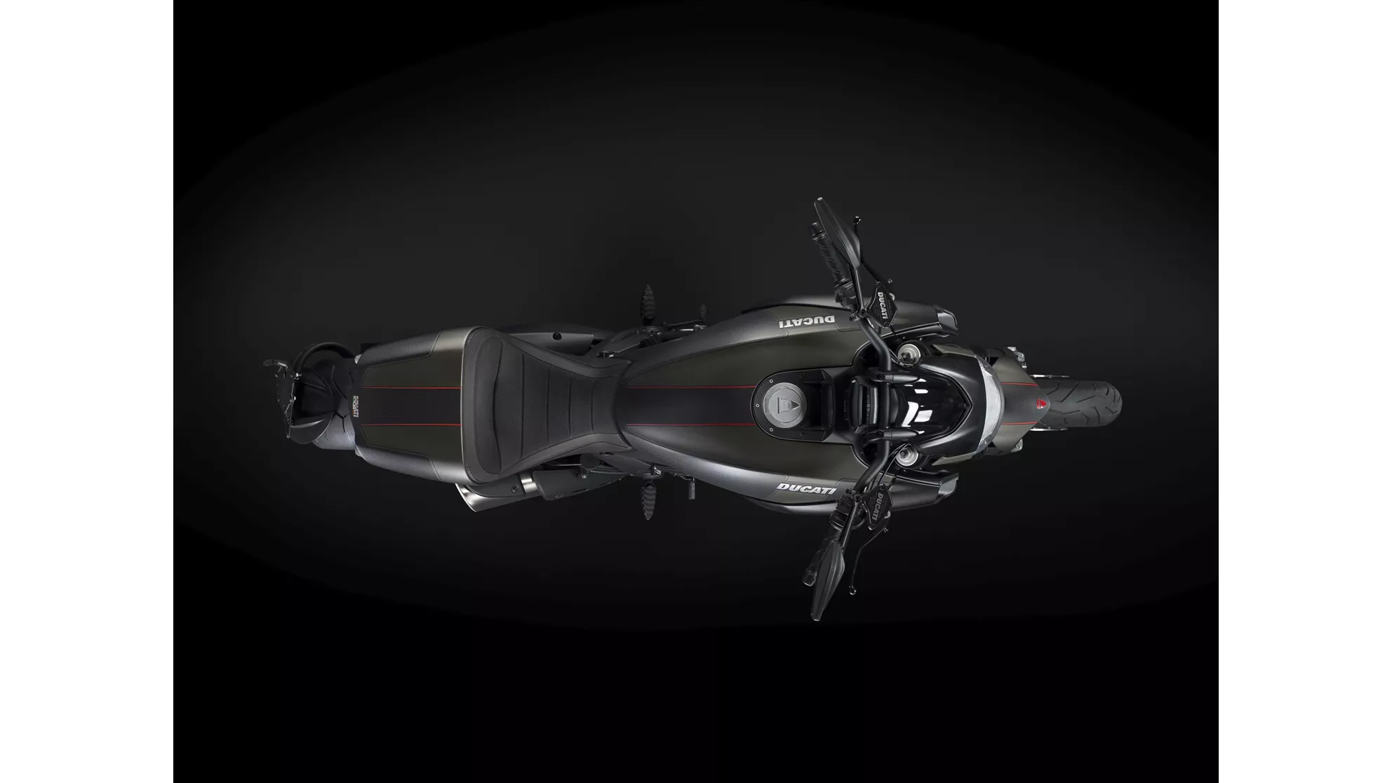 Ducati Diavel Carbon - Resim 2