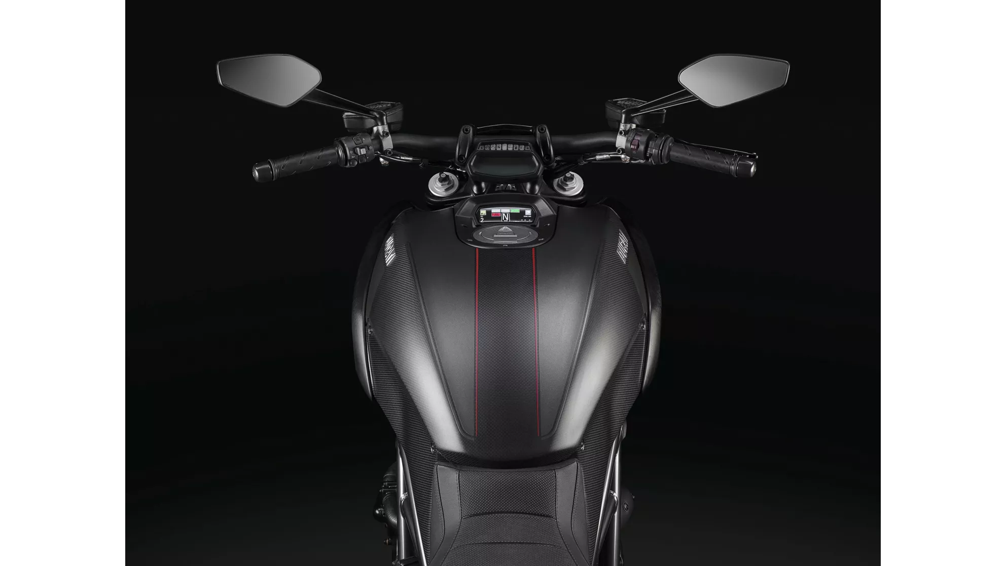 Ducati Diavel Carbon - Imagem 9