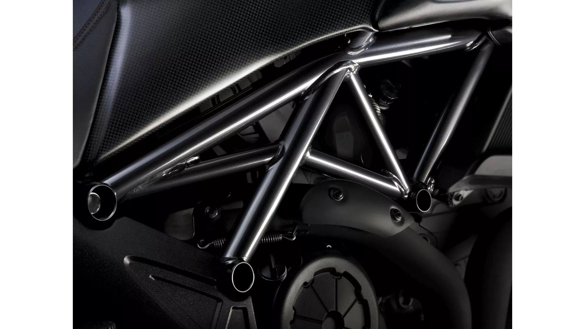 Ducati Diavel Carbon - Imagem 17
