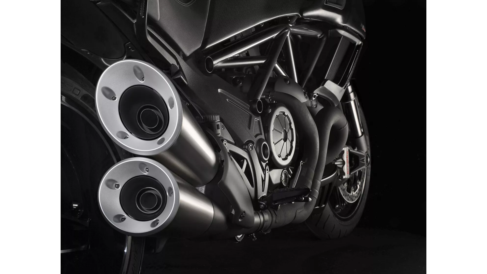 Ducati Diavel Carbon - Image 18