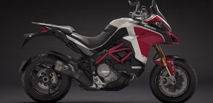 Ducati Multistrada 1260 S Grand Tour 2020 vs Ducati Multistrada 1260 Pikes Peak 2018