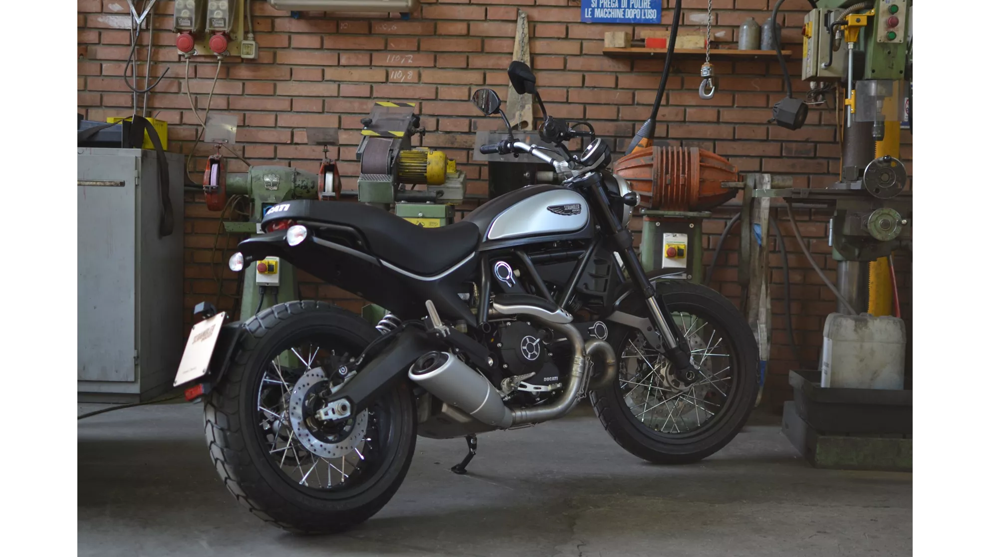 Ducati Scrambler Street Classic - Image 3 Ducati Scrambler Street Classic - Image 3