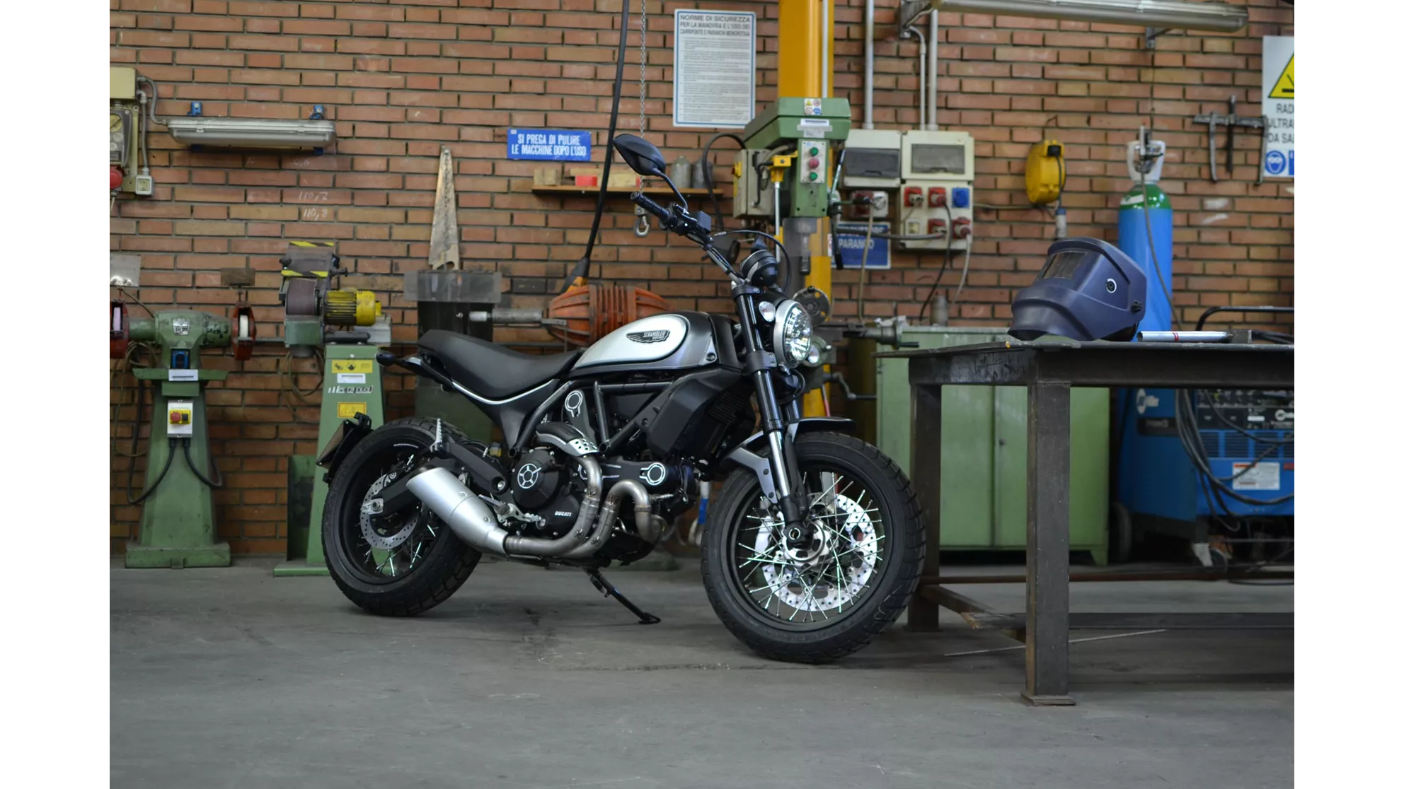 Ducati Scrambler Street Classic - Image 4 Ducati Scrambler Street Classic - Image 4