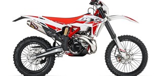 Beta Xtrainer 300 2018 vs Beta RR 300 2T 2018