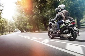 Kawasaki J300 2018 - Bild 2 Kawasaki J300 2018 - Bild 2