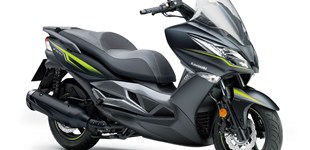 Kawasaki J300 2018 vs BMW C 400 GT 2020