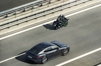 Kawasaki Ninja H2 SX SE 2018 - Bild 12 Kawasaki Ninja H2 SX SE 2018 - Bild 12