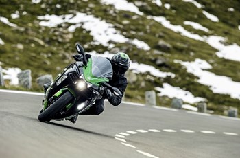 Kawasaki Ninja H2 SX SE 2018 - Bild 23 Kawasaki Ninja H2 SX SE 2018 - Bild 23