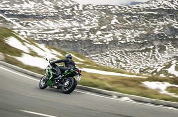 Kawasaki Ninja H2 SX SE 2018 - Bild 24 Kawasaki Ninja H2 SX SE 2018 - Bild 24
