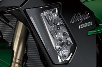 Kawasaki Ninja H2 SX SE 2018 - Bild 37 Kawasaki Ninja H2 SX SE 2018 - Bild 37