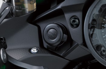 Kawasaki Ninja H2 SX SE 2018 - Bild 43 Kawasaki Ninja H2 SX SE 2018 - Bild 43