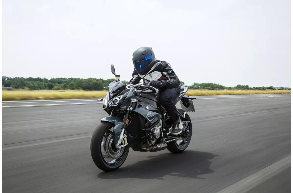 BMW S 1000 R BMW S 1000 R
