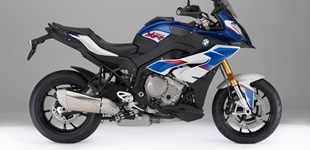 BMW S 1000 XR 2018 vs KTM 1290 Super Adventure S 2021