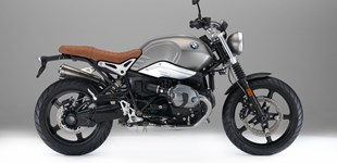 BMW R nineT Scrambler 2018 vs Triumph Street Scrambler 2020