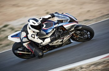 BMW HP4 RACE 2018 - Bild 2