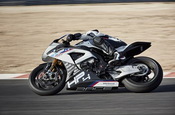 BMW HP4 RACE 2018 - Bild 4
