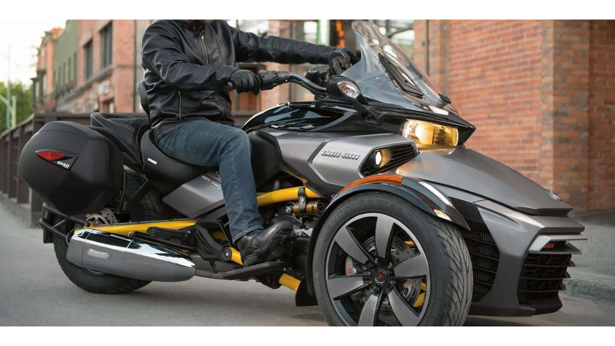 Can-Am Spyder F3 - Image 8 Can-Am Spyder F3 - Image 8