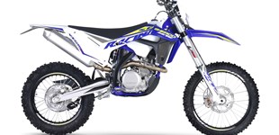 Sherco 450 SEF-R 2018 vs Sherco 300 SEF Six Days 2018