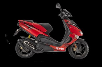 Aprilia SR 50  Street 2018 - Bild 4 Aprilia SR 50  Street 2018 - Bild 4