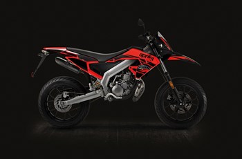 Aprilia SX 50 Supermoto 2018 - Bild 2 Aprilia SX 50 Supermoto 2018 - Bild 2