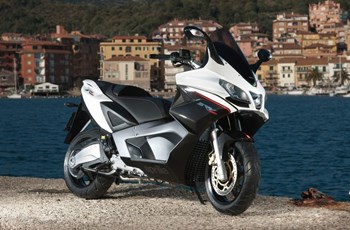 Aprilia SRV 850 i.e. ABS/ATC 2018 - Bild 9 Aprilia SRV 850 i.e. ABS/ATC 2018 - Bild 9