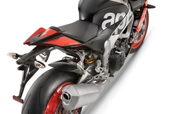 Aprilia Tuono V4 1100 Factory 2018 - Bild 6 Aprilia Tuono V4 1100 Factory 2018 - Bild 6