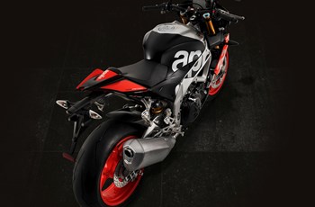 Aprilia Tuono V4 1100 Factory 2018 - Bild 7 Aprilia Tuono V4 1100 Factory 2018 - Bild 7