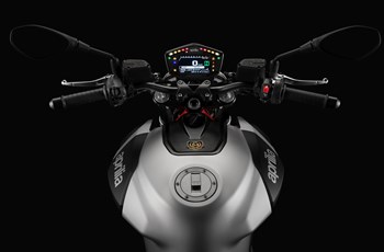 Aprilia Shiver 900 2018 - Bild 21 Aprilia Shiver 900 2018 - Bild 21