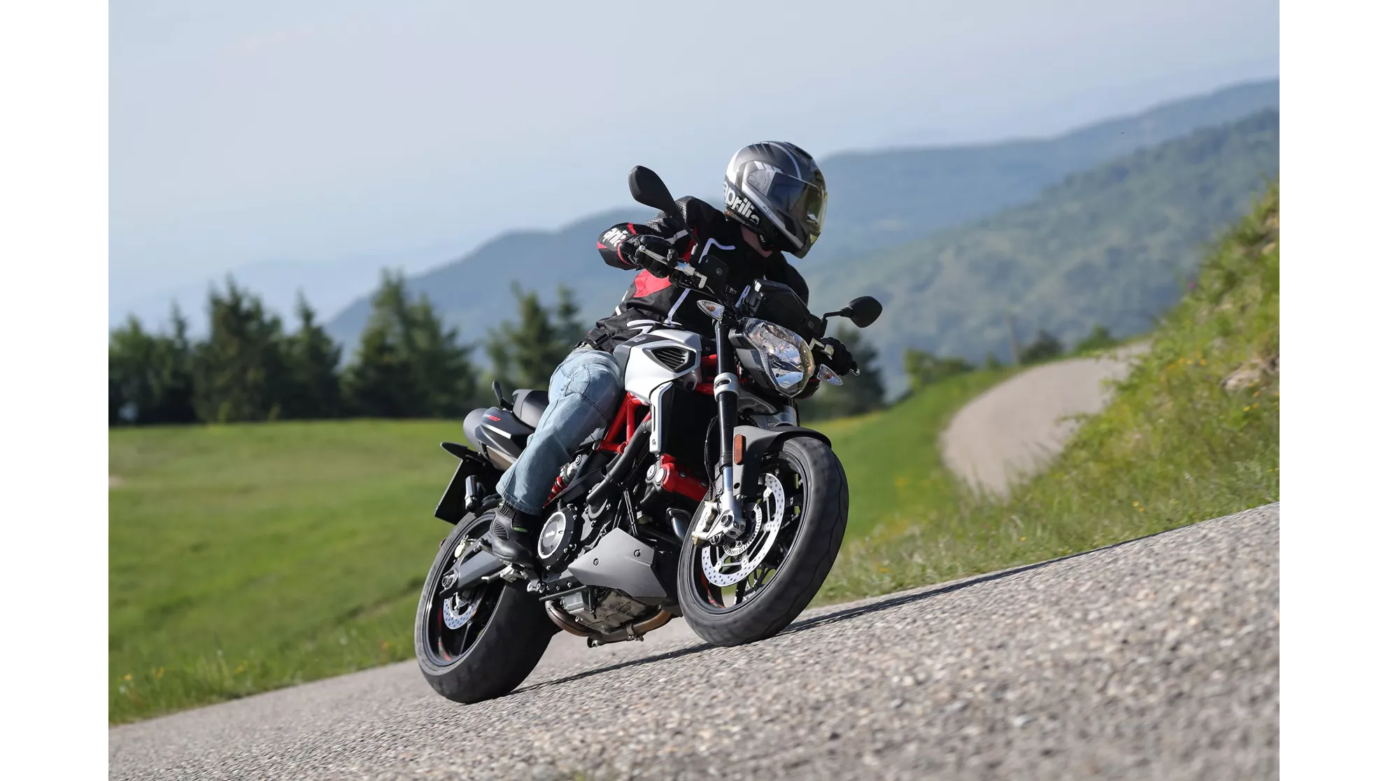 Aprilia Shiver 900 - Image 20 Aprilia Shiver 900 - Image 20