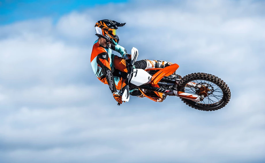 KTM 450 SX-F Bild 2: KTM 450 SX-F
