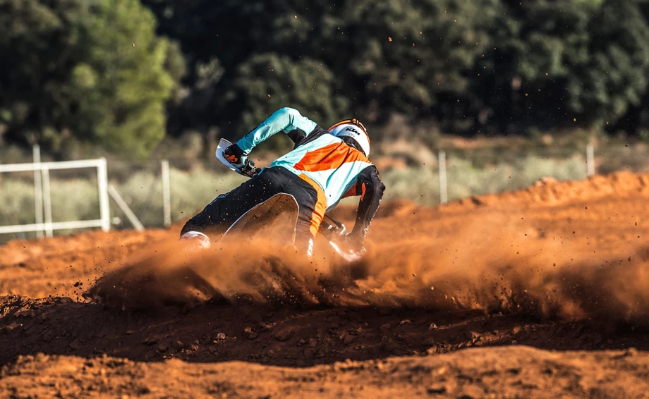 KTM 450 SX-F Bild 3: KTM 450 SX-F