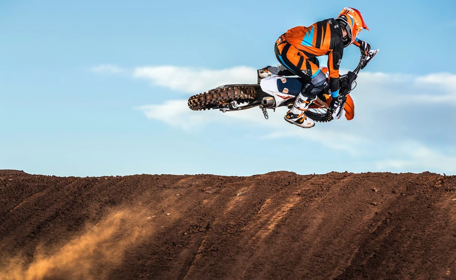 KTM 450 SX-F Bild 5: KTM 450 SX-F