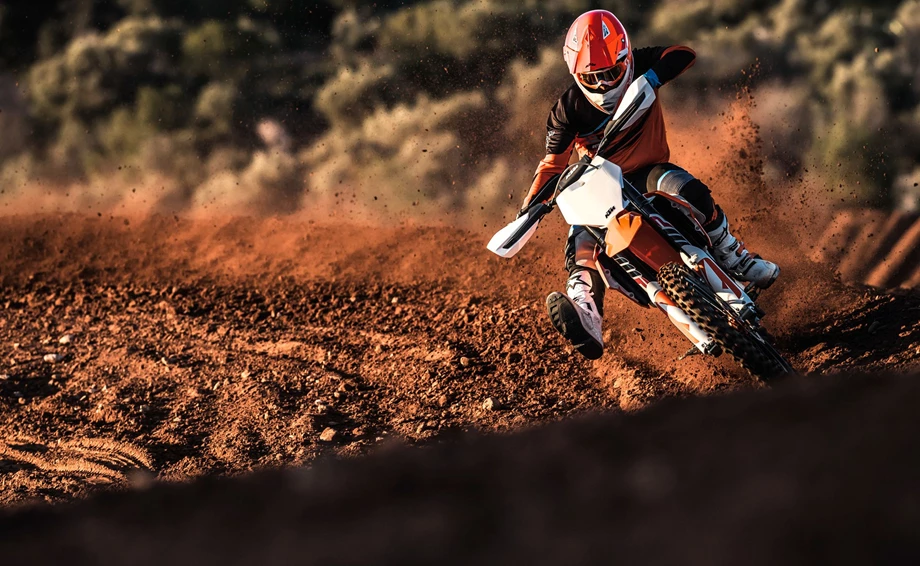 KTM 450 SX-F Bild 6: KTM 450 SX-F