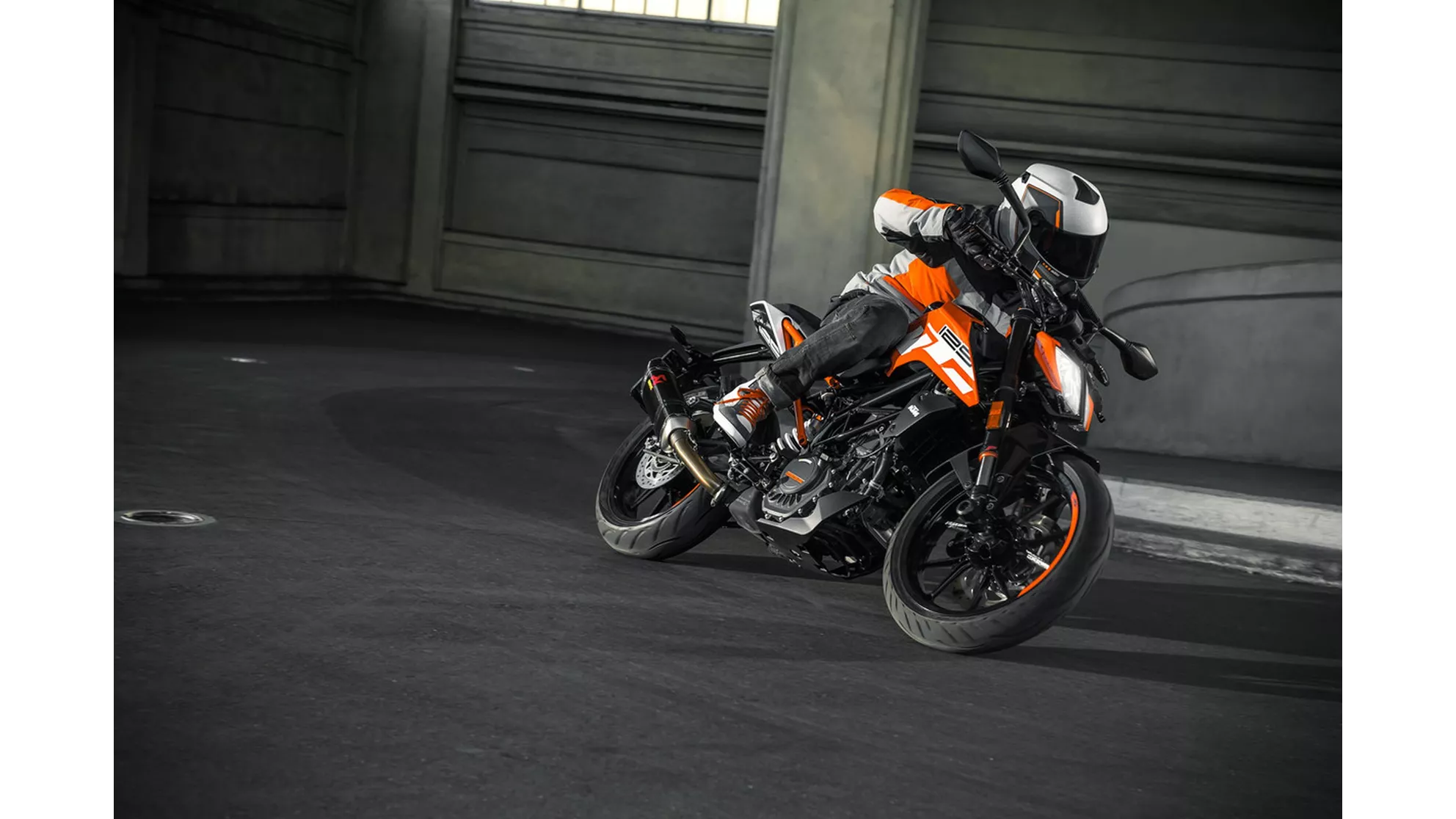 KTM 125 Duke - Image 4 KTM 125 Duke - Image 4