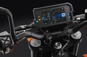 KTM 390 Duke 2019 - Bild 18 KTM 390 Duke 2019 - Bild 18