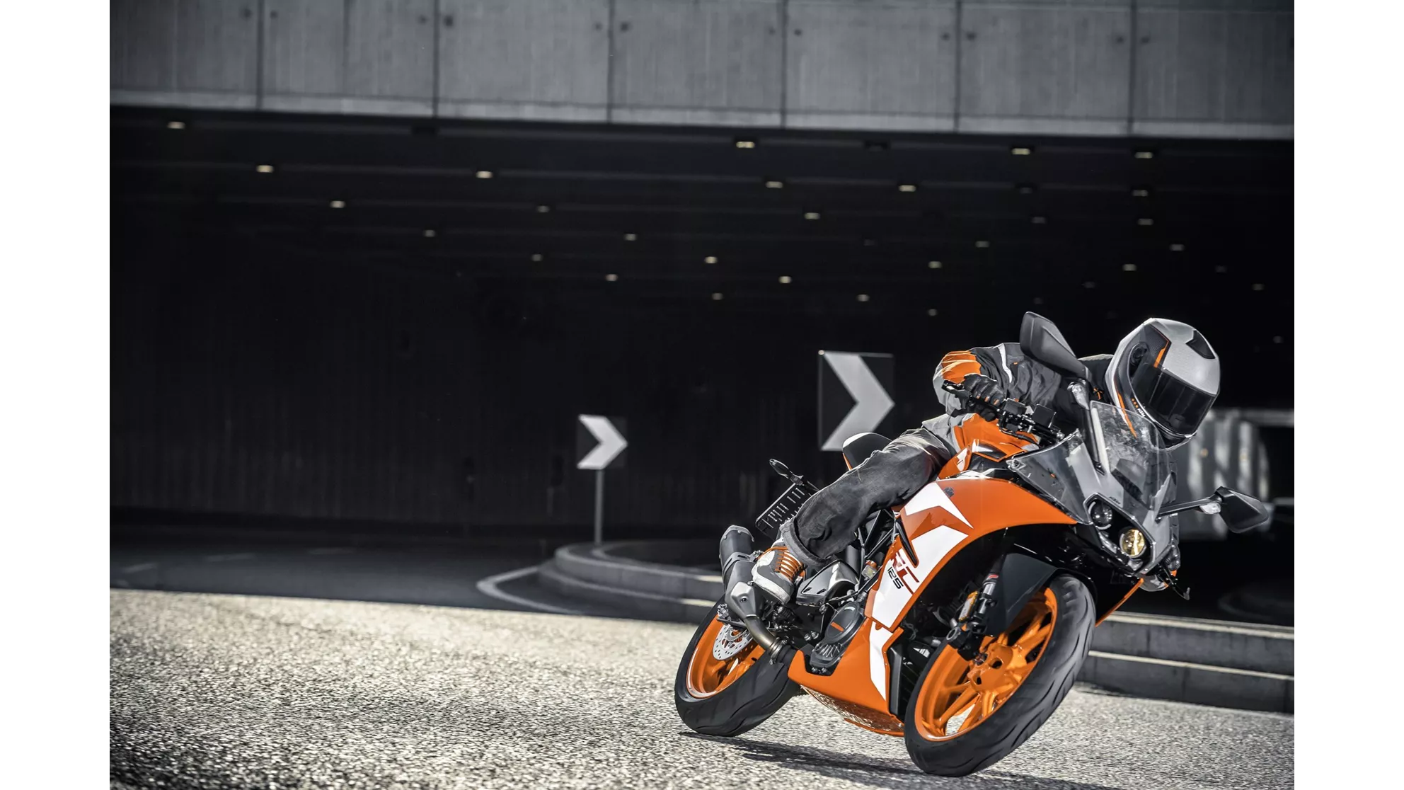 KTM RC 125 - Image 5 KTM RC 125 - Image 5