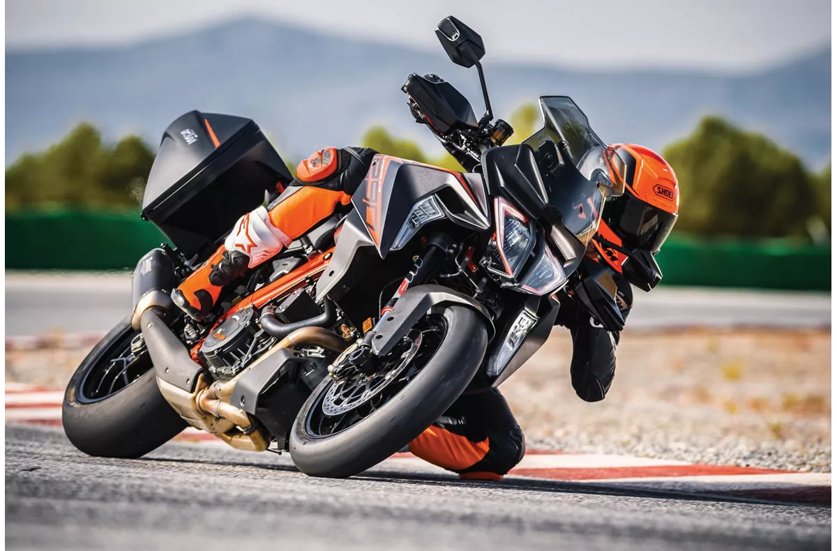 KTM 1290 Super Duke GT KTM 1290 Super Duke GT