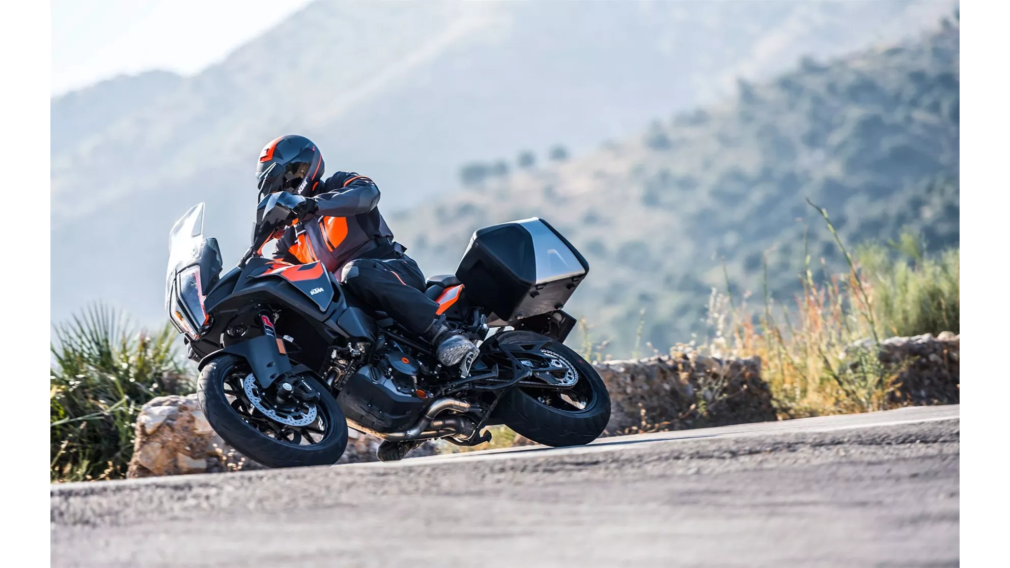 KTM 1290 Super Adventure S - Image 1 KTM 1290 Super Adventure S - Image 1