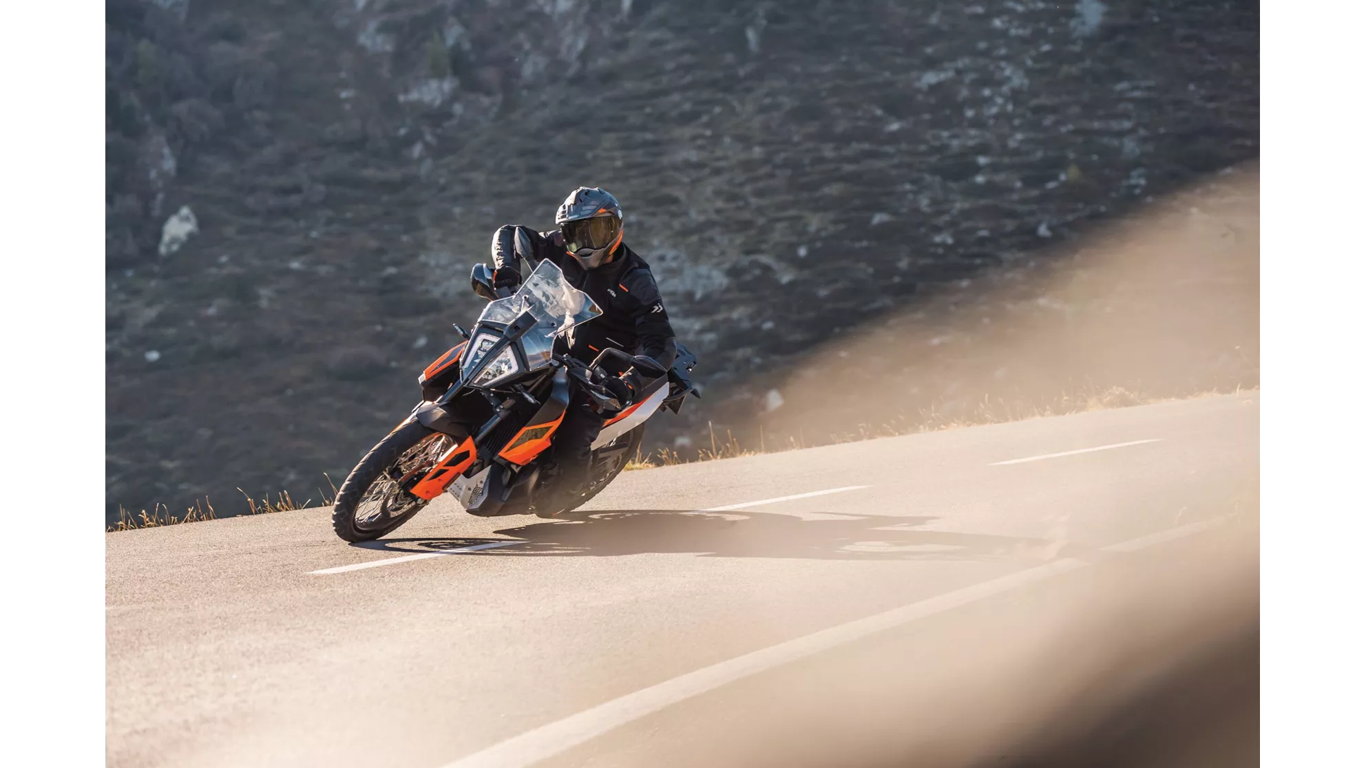 KTM 790 Adventure - Image 8 KTM 790 Adventure - Image 8