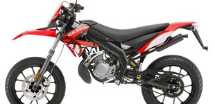 Derbi Senda X-Race 50 R 2010 vs Gilera SMT 50 2T 2019