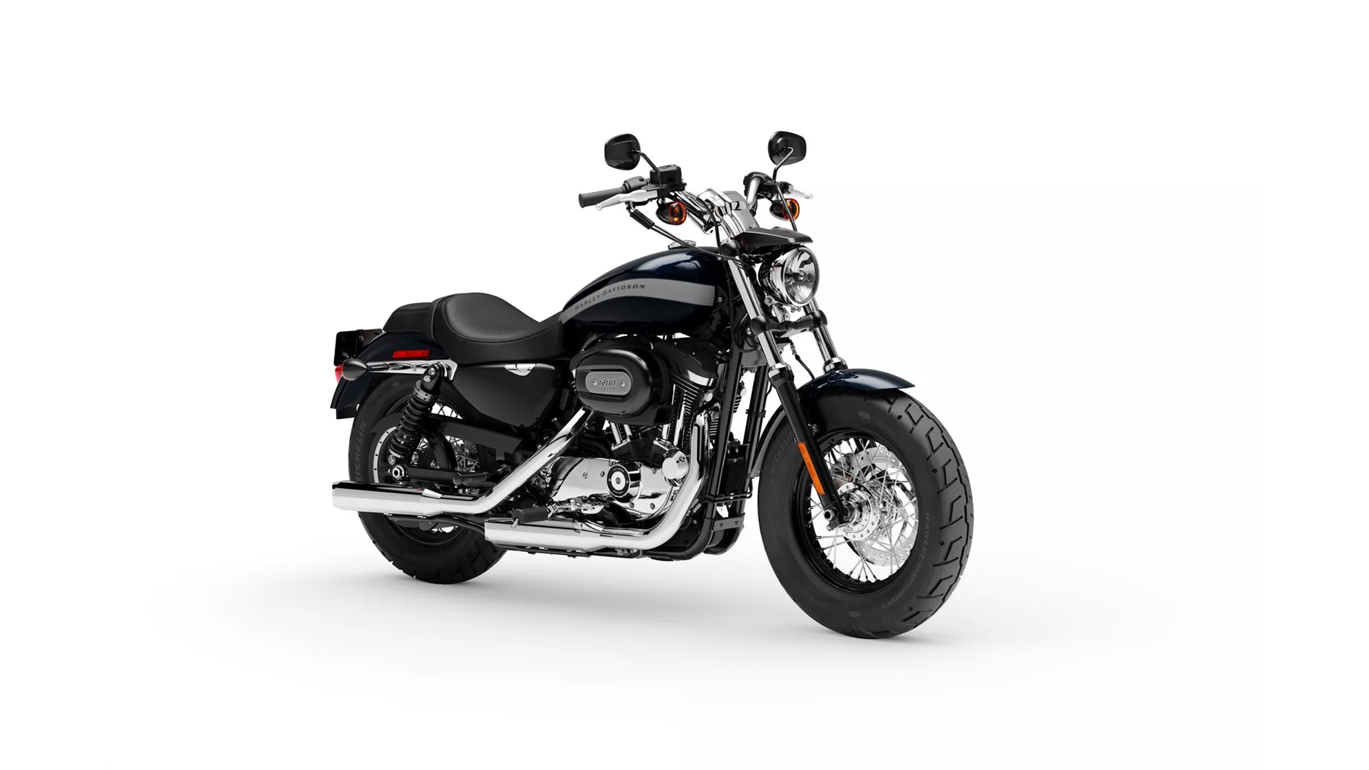 Harley-Davidson Sportster XL 1200C Custom - Image 4 Harley-Davidson Sportster XL 1200C Custom - Image 4