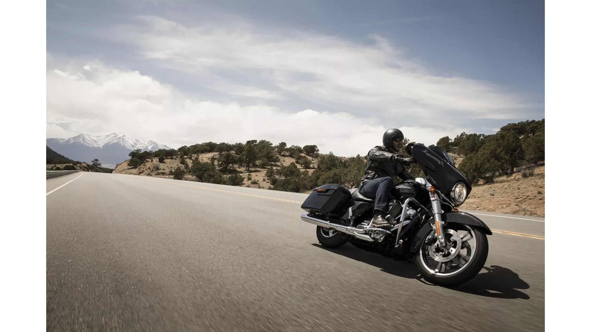Harley-Davidson Street Glide FLHX - Image 2 Harley-Davidson Street Glide FLHX - Image 2