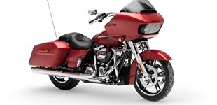 Harley-Davidson Road Glide FLTR 2019 vs Harley-Davidson CVO FLHTCUSE Ultra Classic Electra Glide 2013